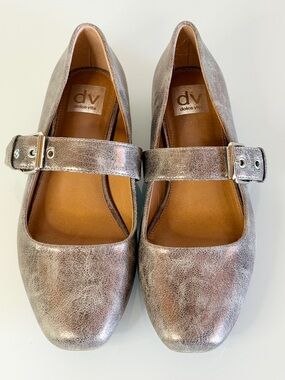 DV Dolce Vita Mellie Pewter Crinkle Flats with Buckle 9